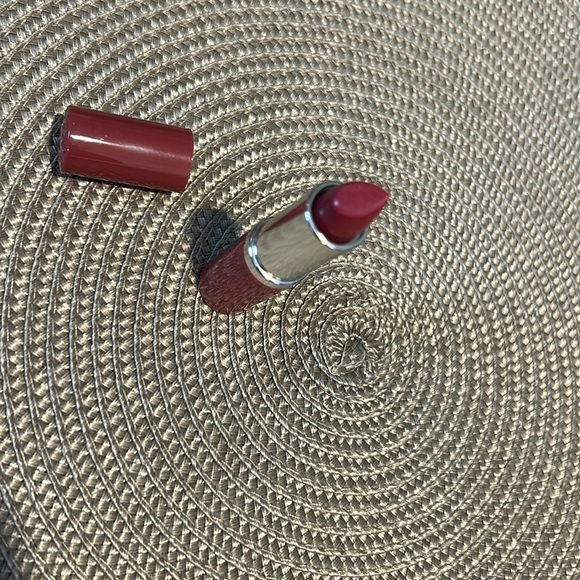 New Clinique Pop Lip-color plus Primer Rogue Intense plus Base Love Pop lipstick - Picture 3 of 7